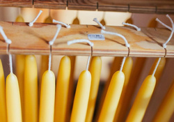 Produktfoto zu Hier geht's zu weiteren Bienenwachskerzen