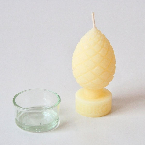 Produktfoto zu Zirbelnusskerze mit Glas "weiß", 90x35 mm, 1 Stk.