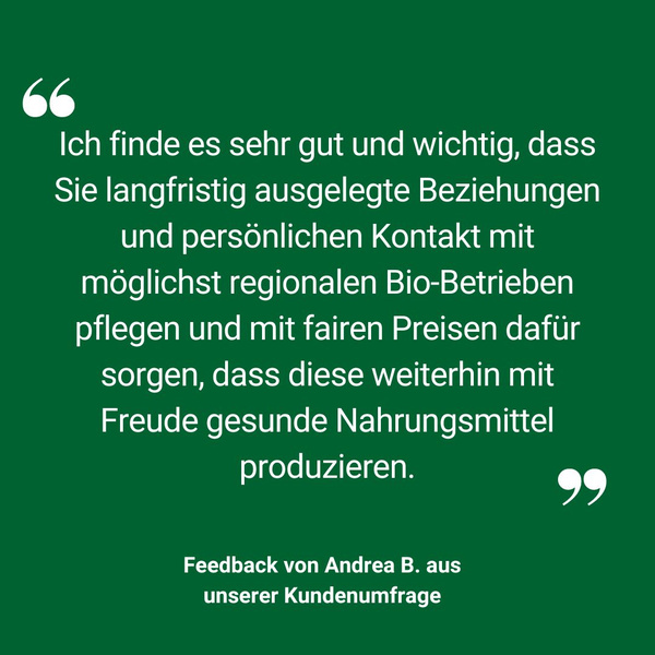 Ein grüner Hintergrund mit weißem Text, der eine Kundenbewertung zeigt