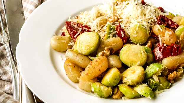 Rezeptbild für Gnocchi-Pfanne  mit Rosenkohl