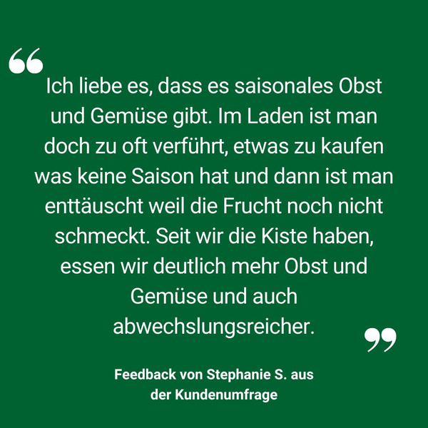 Ein grüner Hintergrund mit weißem Text, der eine Kundenbewertung zeigt