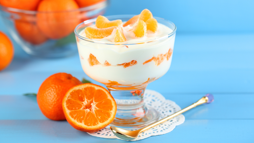 Rezeptbild für Orangenparfait mit Mohnsauce