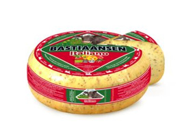 KI generiert: Das Bild zeigt ein großes Käsestück mit einem herausgeschnittenen Teil, wodurch die gelbliche Innenstruktur sichtbar wird. Der Hauptinhalt des Bildes ist der Käse.