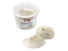 KI generiert: Das Bild zeigt ein großes Käsestück mit einem herausgeschnittenen Teil, wodurch die gelbliche Innenstruktur sichtbar wird. Der Hauptinhalt des Bildes ist der Käse.