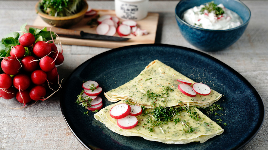 Rezeptbild für Kresse-Pfannkuchen mit Dip