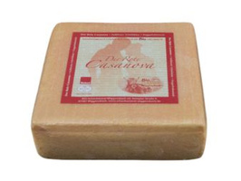 KI generiert: Ein quadratisches Stück Käse mit einem roten Etikett. Text: "Roe Roe Casanova".